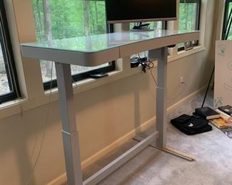 Electric Adjustable Desk.
This is the up position
$325