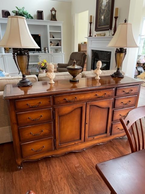 Gorgeous chest dresser