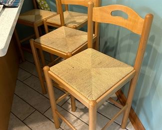 4 x bar/counter stools