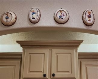 Hummel Goebel Cake Baking Mold Set (6) 