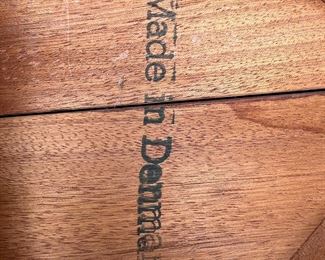 Gudme Round Rosewood Dining Table with 2 Leafs