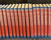 HARDCOVER ENCYCLOPEDIA REFERENCE SET PUBLISHED BY SCHOLASTIC LIBRARY