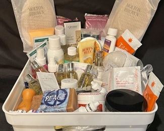 UNBELIEVABLE BEAUTY PRODUCT BONANZA IN LOVELY LE BAIN STORAGE BIN