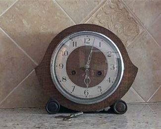 Enfield Clock Company Mantel Clock 