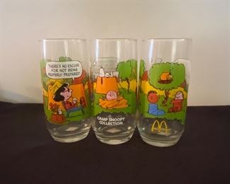 1968 Vintage McDonald's Camp Snoopy Glasses Collection