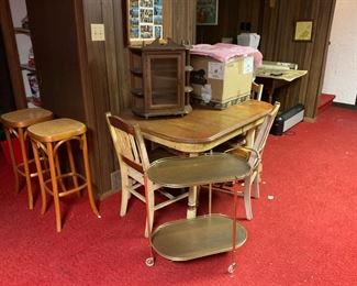 VINTAGE KITCHEN TABLE AND CHAIRS