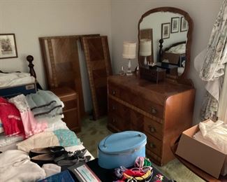 WATERFALL BEDROOM SET