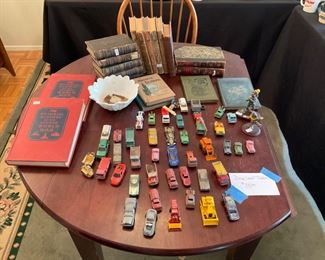 VINTAGE BOOKS AND VERY WELLED PLAY WITH CARS.  MATCHBOX