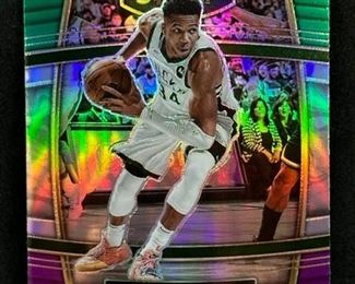 GIANNIS ANTETOKOUNMPO PRIZM