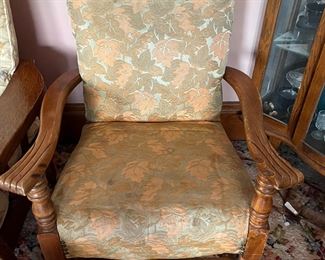 Solid side arm chair