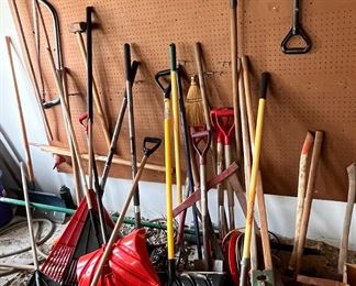 Misc garden tools