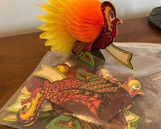 Cute vintage paper turkey table decorations