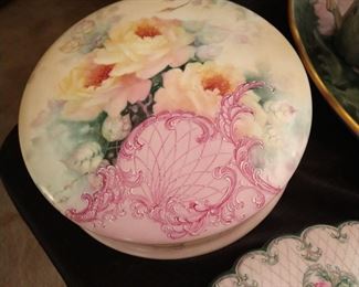 porcelain box