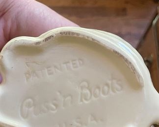 Shawnee Pottery Puss n Boots Creamer. Photo 3 of 3.