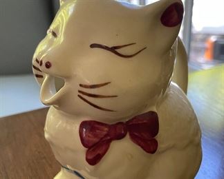 Shawnee Pottery Puss n Boots Creamer. Photo 1 of 3.