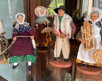 Santon Hand-Painted Terracotta Figurines.