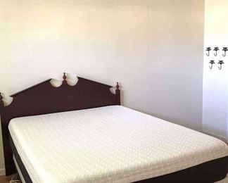 Beautyrest Bed, Frame, Headboard Queen