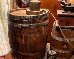 Antique barrels 2 sizes