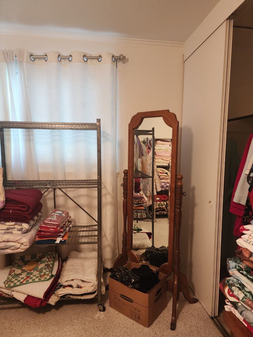 Stand alone mirror
Handmade quilts