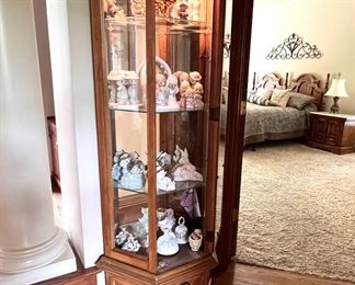Lighted curio cabinet