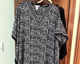 LOTS!!! of Beautiful Ladie's Clothes, lots of them are new or like new - sizes 1X, 2X and 3X 