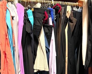 LOTS!!! of Beautiful Ladie's Clothes, lots of them are new or like new - sizes 1X, 2X and 3X 