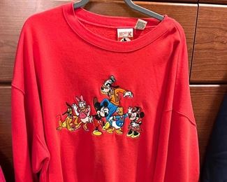 LOTS!!! of Beautiful Ladie's Clothes, lots of them are new or like new - sizes 1X, 2X and 3X 