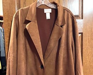 LOTS!!! of Beautiful Alfred Dunner Clothes, lots of them are new or like new - sizes 1X, 2X and 3X 