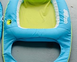 Springways float with headrest 