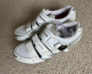 Shimano cycling shoes women's 8 