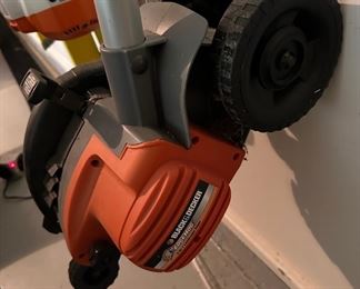 Black & Decker edger 