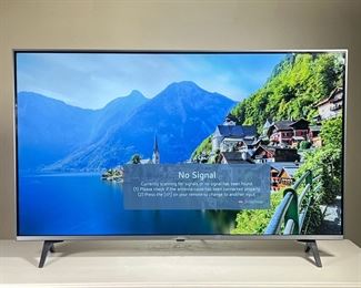 LG TV 42” | LG flat screen TV - Model 43 UQ9000PUD 