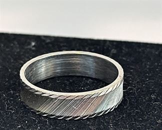 14K white gold mens ring