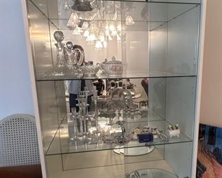 display cabinet.... located upstairs... buyer must CAREFULLY REMOVE