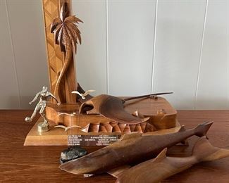 MMS055- Wooden Trophy & Wooden Ocean Animals