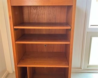 MMS057- Wooden (3) Tier Cabinet/Bookshelf 