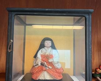 MMS076-Japanese Doll In Glass Case