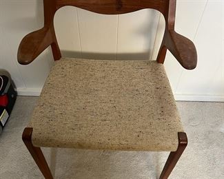 MMS156- Vintage Miller Model Chair