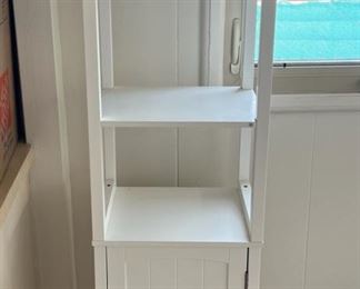 MMS175- White Wooden Bathroom Cabinet 
