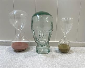 MMS189- (2) Hour Glass & Glass Display Head