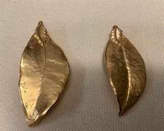 MMS319 Two Gold Dipped Maile Leaf Pendants