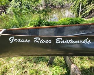 Canoe is Carbon Fiber and Weighs only 25lbs. Comes with a Bob Zaveral Carbon Fiber Light Weight Paddle. Bob Zaveral Paddles are Highly Sought After as Well as Gene Newman Canoes.