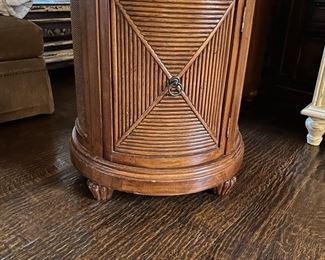 Tommy Bahama end table 