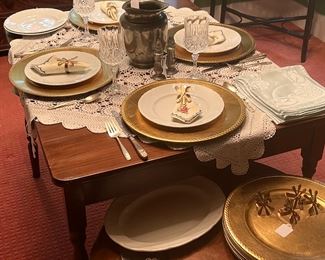 Pewter Pitcher, Ironstone plates (6)
Wine glasses