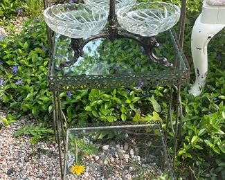 Elegant Serving Tidbit