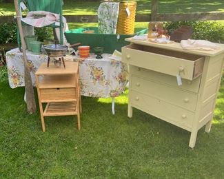 VINTAGE LAWN CHAIR
OARS