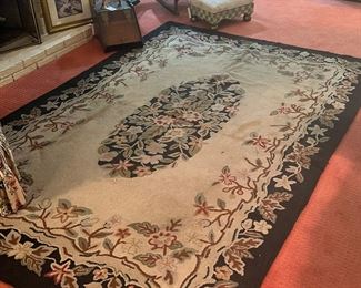 BEAUTIFUL VINTAGE FLORAL RUG