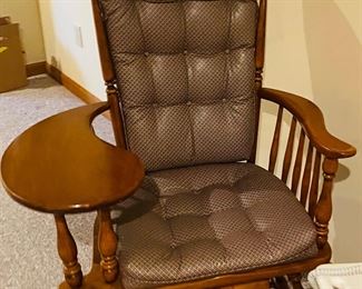 Heywood Wakefield 1960’s maple teachers arm chair/writing chair, perfect condition!