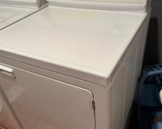 MAYTAG Dryer