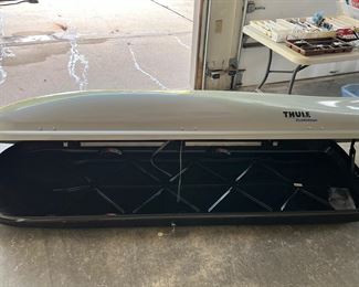 Thule car top carrier